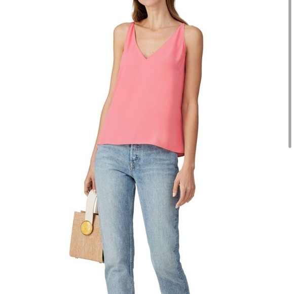 Amanda Uprichard
Meera Cami - Picture 2 of 6